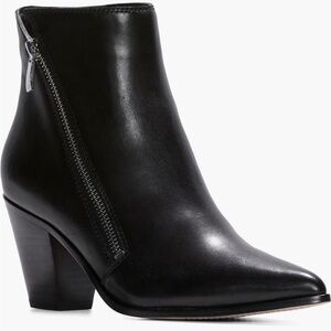 Paige Lia Bootie in Black, sz 9.5